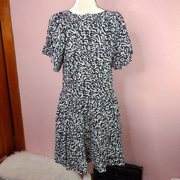 Nine West | Fit And Flare Ruffled Dress Medium - Picture 5 of 6